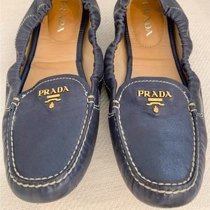 Prada Leather Scrunch Driving Loafer, 37.5, Blue